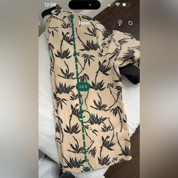 Black & Tan Floral Blouse – Size XL - Picture 7 of 7